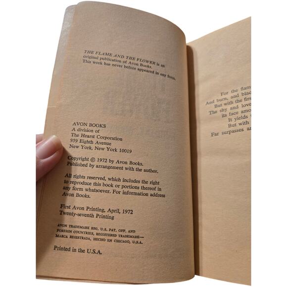 Kathleen Woodiwiss THE FLAME AND THE FLOWER Iconic Bodice Ripper Vtg Romance - Picture 7 of 8